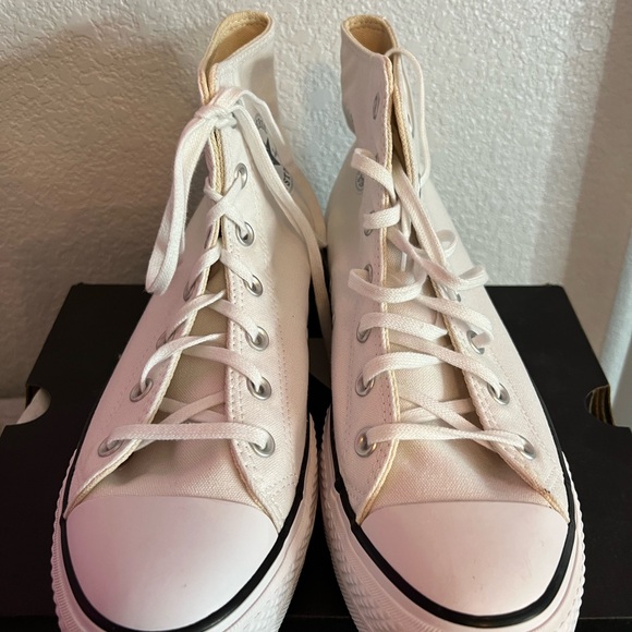 White platform converse brand new never worn. - Picture 5 of 6